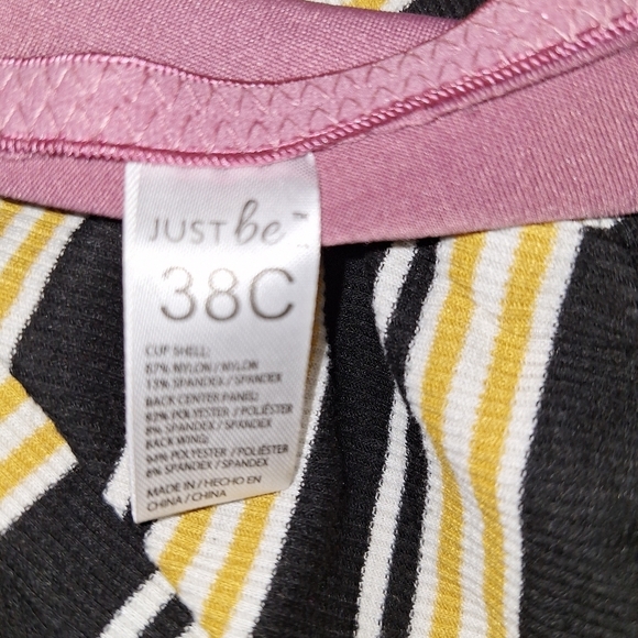 Just be 38C bra front hook back cross - Picture 5 of 5